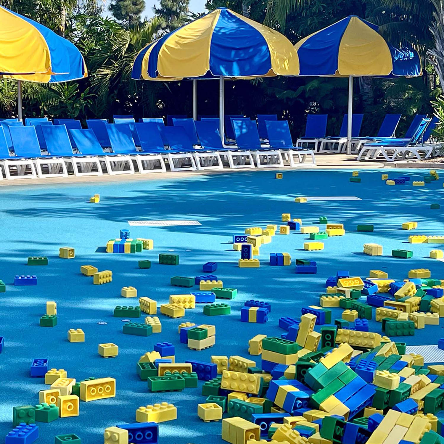 Jamaica Beach Chaise Lounges at LEGOLAND® Water Park