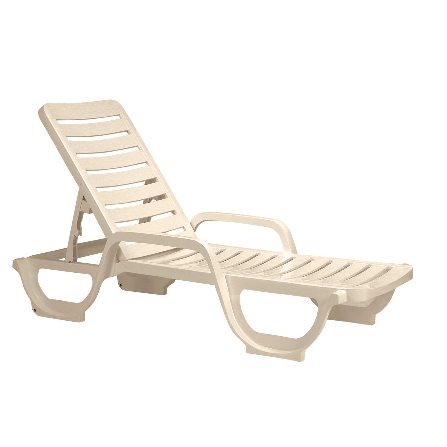 Resin chaise deals lounge chairs